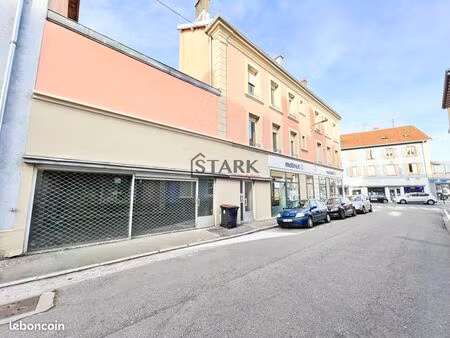 local commercial 200 m2