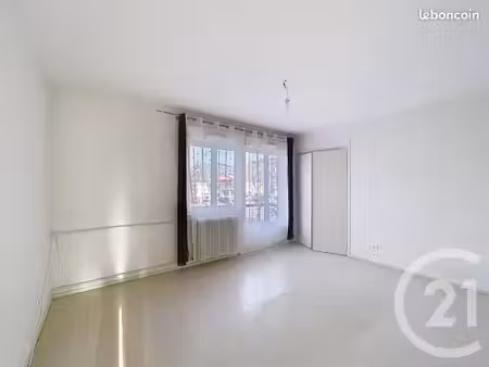 appartement 4 pièces 66 m²
