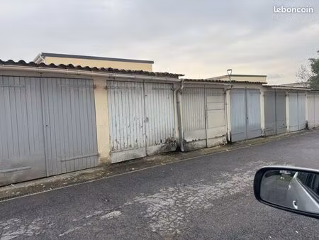 box extérieur 13m2 faibles charges