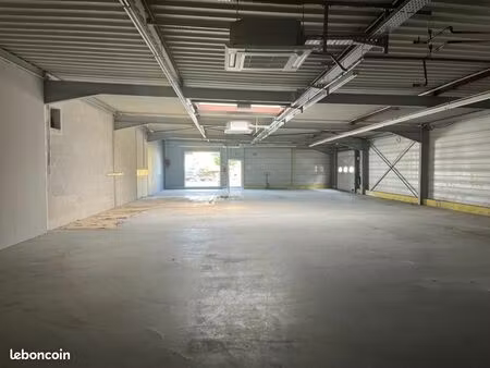 local commercial 360 m²