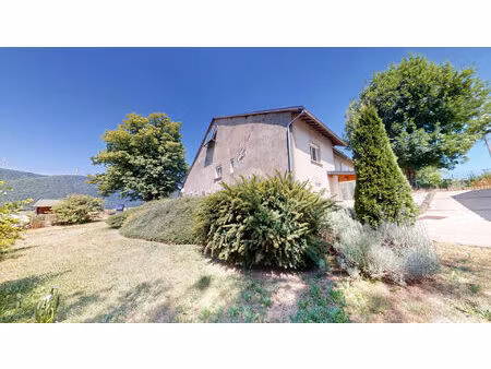 grande maison à lantenay