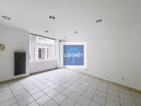 local commercial centre ville de montendre