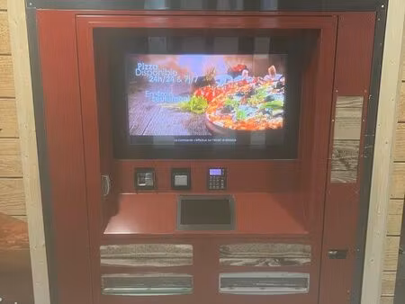 local distributeur pizza