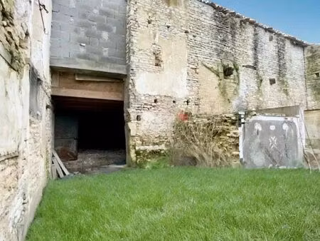 grange 1 pièce 133 m²