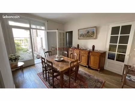 propriété 6 pièces 156 m²