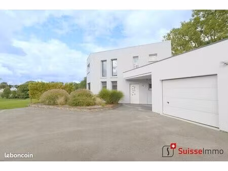 maison 6 pièces 162 m²