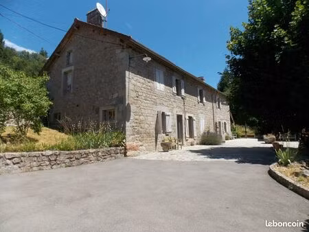 maison 6 pièces 180 m²
