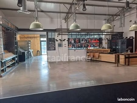 local commercial 194 m²