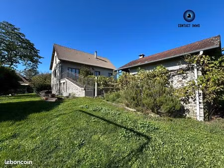 maison 5 pièces 213 m²