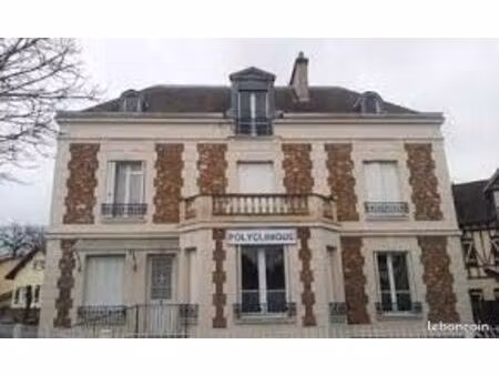 local médical 13m2 polyclinique draveil