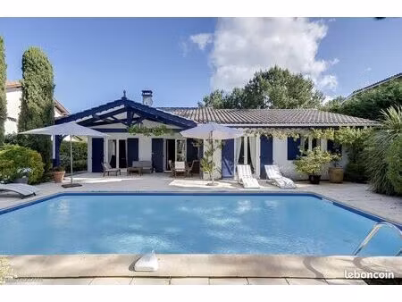 maison avec piscine 4 chambres 105m2