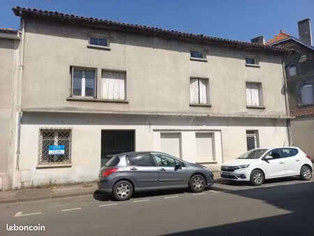 immeuble 140 m² chasseneuil sur bonnieure