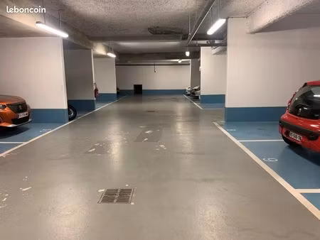 parking 10 m² chaville
