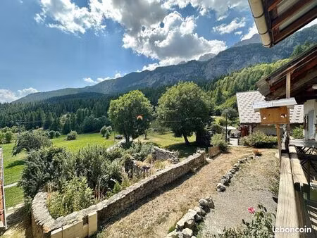 maison 6 pièces 143 m²