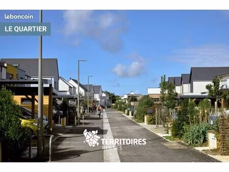 terrain 306 m² laille