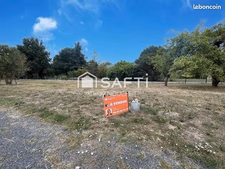 terrain 600 m² tierce