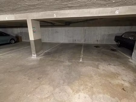 vend place de parking en sous terrain