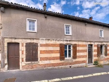 ferme 2 pièces 83 m²