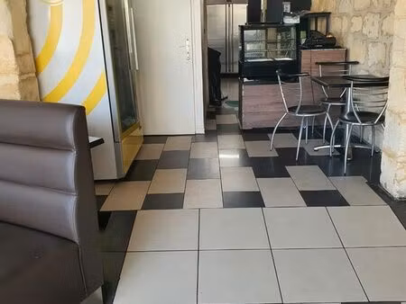 location local commercial