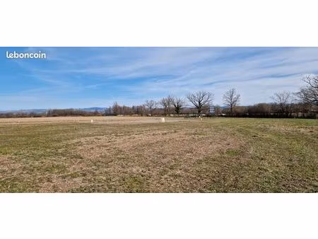 terrain 788 m² chambéon