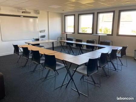 salle de réunion & bureau