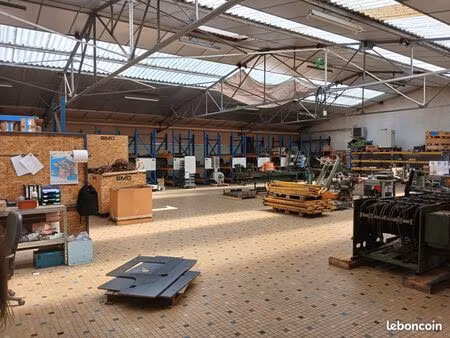 local 730 m² saint-florent-le-vieil