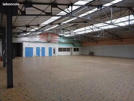 local 800 m² saint-florent-le-vieil