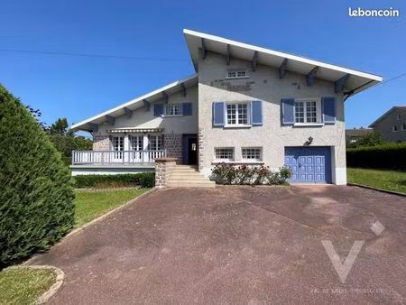 maison 6 pièces 166 m²