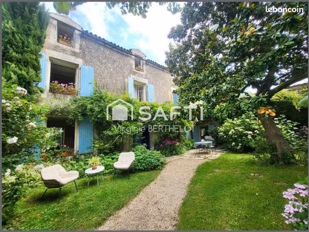 propriété 8 pièces 268 m²