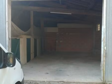 garages véhicules camping car .....