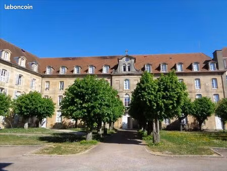 appartement 4 pièces 91 m²