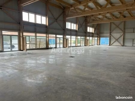 local commercial 1 150 m²