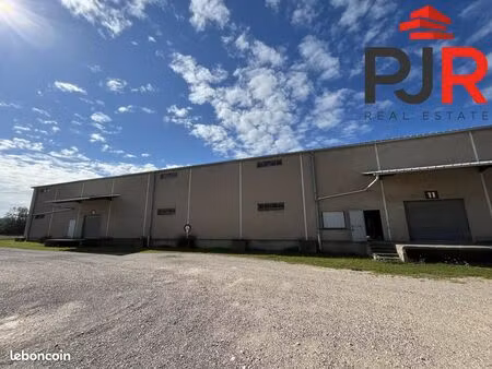 local 1600 m² vitrimont