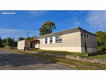 local commercial 180 m2