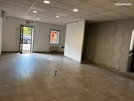 local commercial 68 m² ouroux sur saone