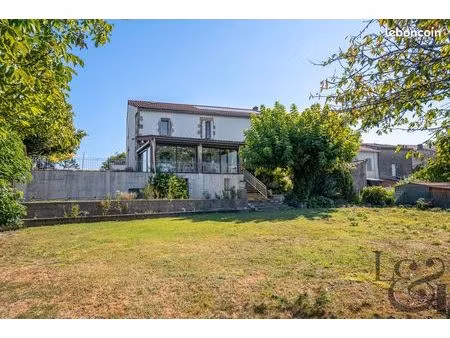 maison 6 pièces 187 m²