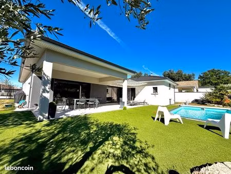 villa de plain-pied de 161m² habitables sur 752m² de terrain