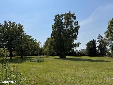 terrain 2000 m² saint-pouange