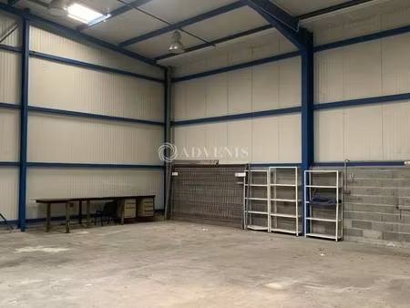 local logistique 672 m²
