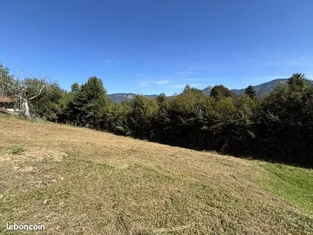 terrain 753 m² curienne