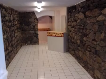 murs commerciaux à vendre