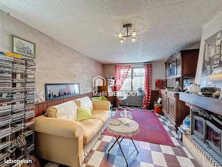 propriété 5 pièces 113 m²