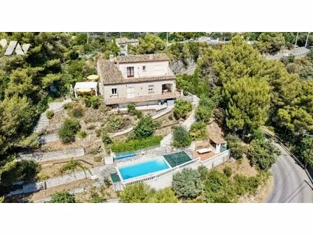 maison de luxe à vendre à castagniers