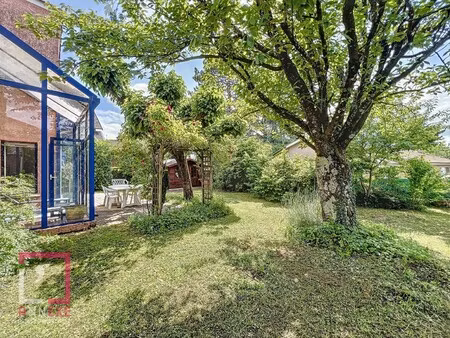 maison de luxe à vendre dans le quartier bord de saône