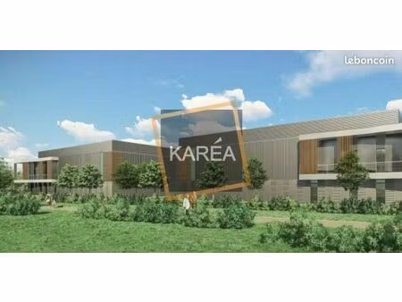 local d'activité 699 m²