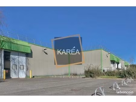 local d'activité 2 003 m²