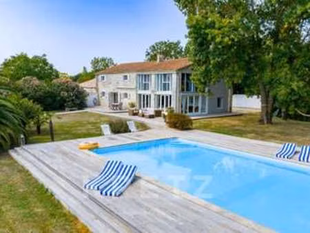 vente maison piscine à saint-georges-d'oléron (17190) : à vendre piscine / 245m² saint-geo