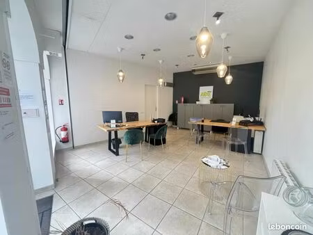 local commercial 30 m²