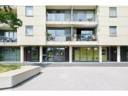 instapklaar handelspand op toplocatie in het hart van aalter