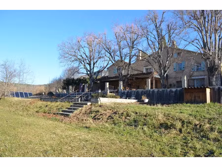 vente locaux professionnels 0 pièces 292 m² à moustiers-sainte-marie (04360)  1 497 600 €